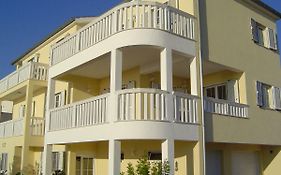 Villa Lovric
